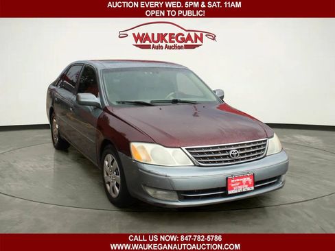 Used 2003 Toyota Avalon XLS FWD image 3