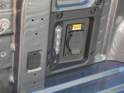 New 2025 Ford Maverick XLT w/ XLT Luxury Package image 20