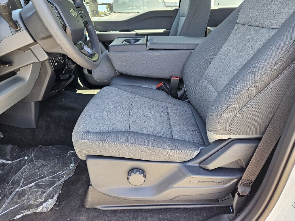 New 2026 Ford F250 XL w/ STX Appearance Package AWD/4WD image 9