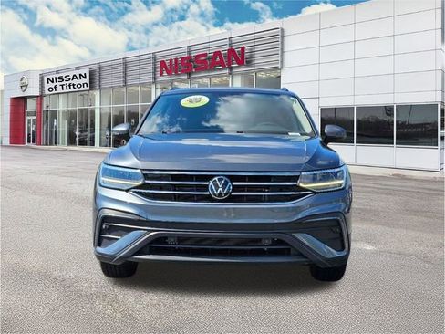 Used 2024 Volkswagen Tiguan S image 2