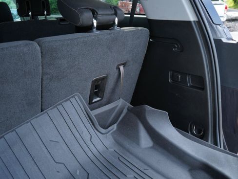 Used 2019 GMC Acadia SLE FWD image 52