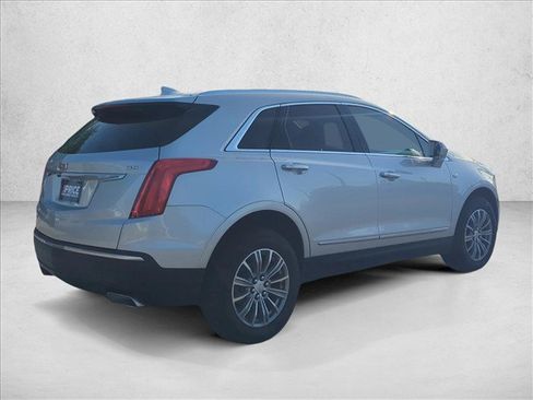 Used 2018 Cadillac XT5 Luxury AWD/4WD image 5
