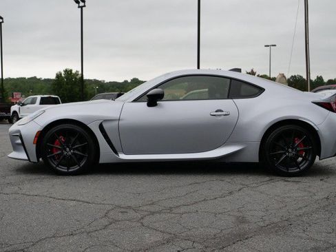 Used 2024 Toyota GR86 Premium RWD image 13
