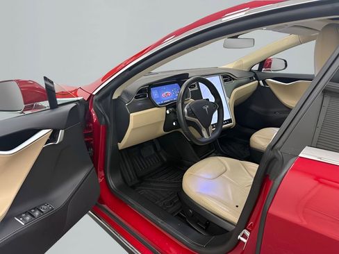 Used 2014 Tesla Model S 85 RWD image 9