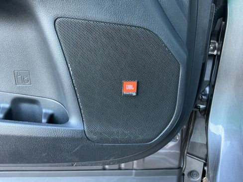 Used 2019 Toyota Highlander Limited Platinum image 27