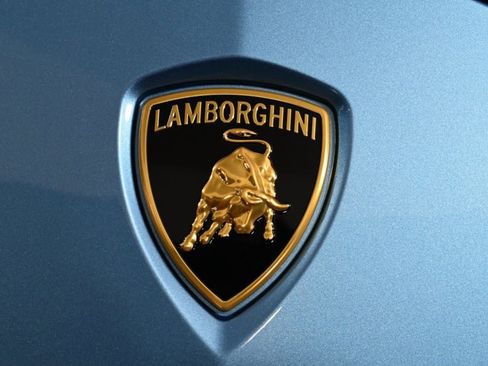 Used 2022 Lamborghini Urus image 24