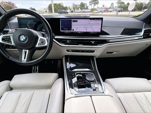 Used 2024 BMW X5 M60i image 15