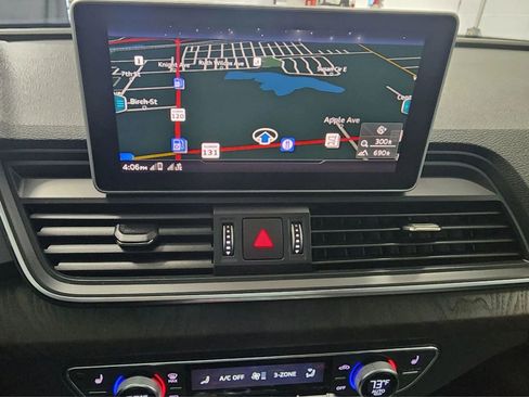 Used 2018 Audi Q5 2.0T Premium Plus w/ Premium Plus Package image 14