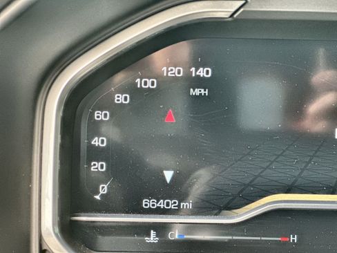 Certified 2022 GMC Sierra 1500 AT4 w/ AT4 Premium Package image 12