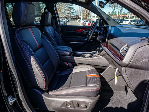 New 2026 Chevrolet Traverse RS w/ LPO, Floor Liner Package image 20