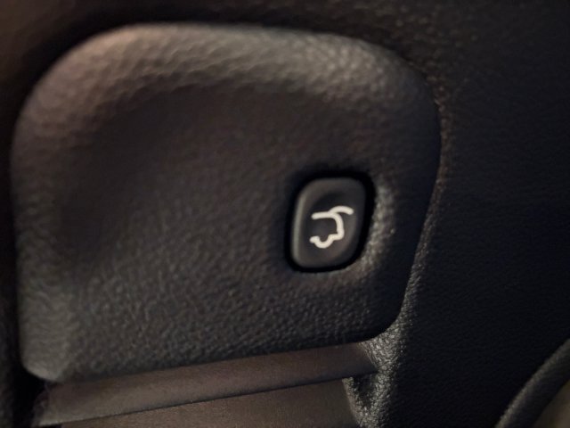 Used 2021 Jeep Grand Cherokee Laredo X AWD/4WD image 26