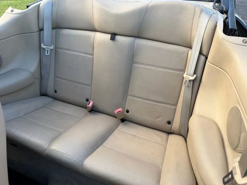 Used 2002 Volkswagen Cabrio GLX image 37