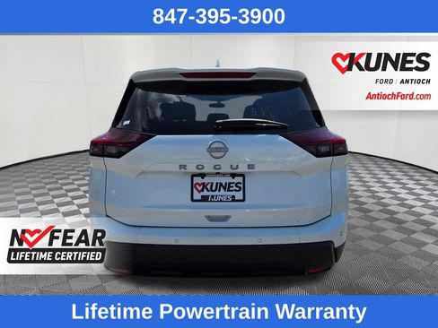 Used 2025 Nissan Rogue SV FWD image 6