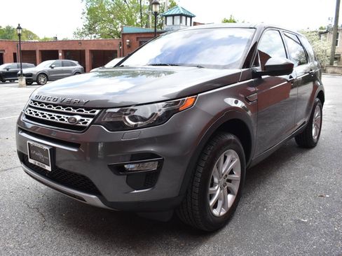 Used 2017 Land Rover Discovery Sport HSE image 8