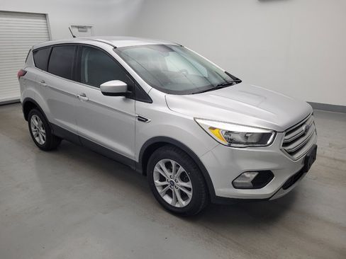 Used 2019 Ford Escape SE FWD image 11