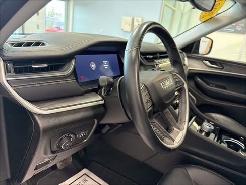 Used 2021 Jeep Grand Cherokee L Limited image 24