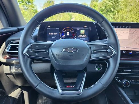 Used 2026 Chevrolet Traverse Z71 w/ Driver Confidence Package AWD/4WD image 30