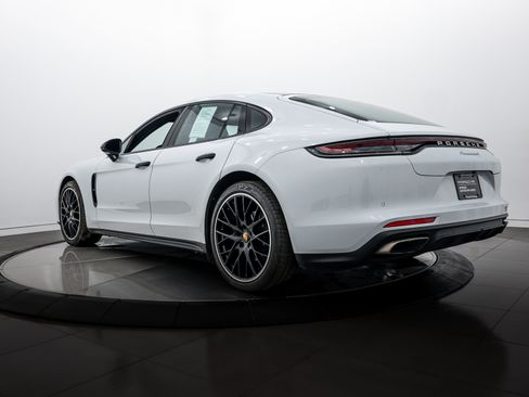Certified 2021 Porsche Panamera 4 image 3