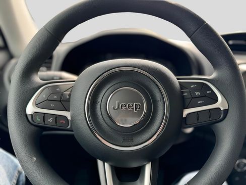 New 2023 Jeep Renegade Latitude image 47