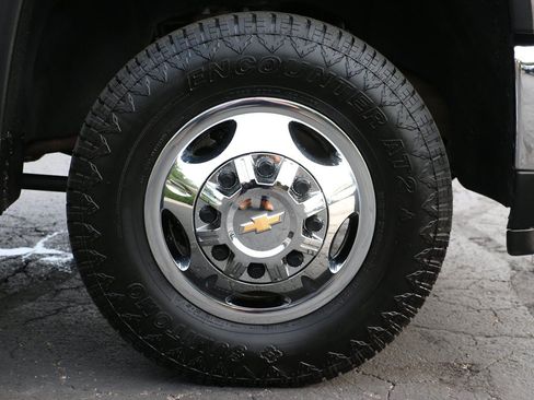 Used 2024 Chevrolet Silverado 3500 LT w/ Convenience Package AWD/4WD image 43