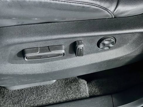 Used 2019 Honda CR-V EX-L image 13