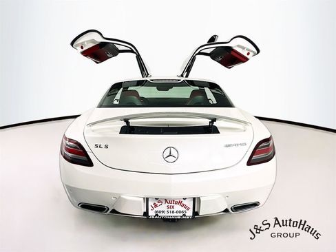 Used 2012 Mercedes-Benz SLS AMG Coupe image 5