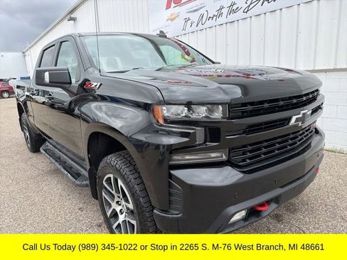 Used 2020 Chevrolet Silverado 1500 LT Trail Boss AWD/4WD image 2