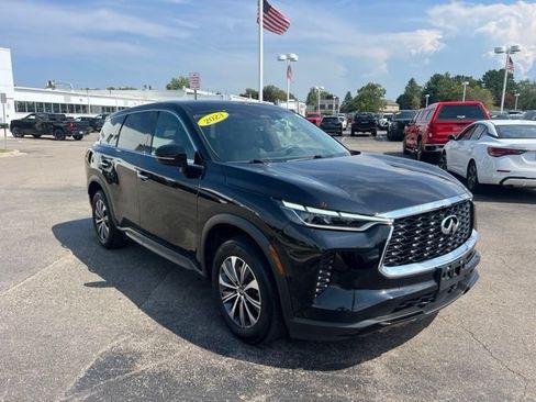 Used 2023 INFINITI QX60 Pure AWD/4WD image 3