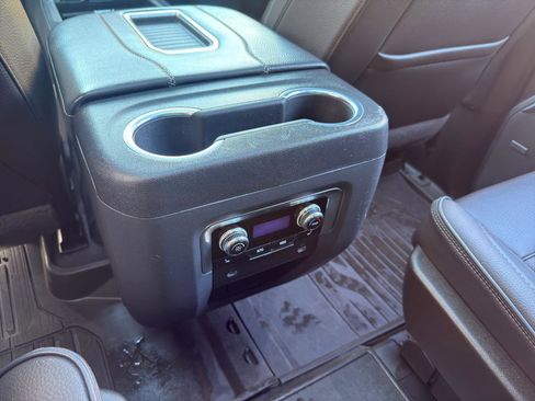 Used 2021 GMC Yukon Denali image 29