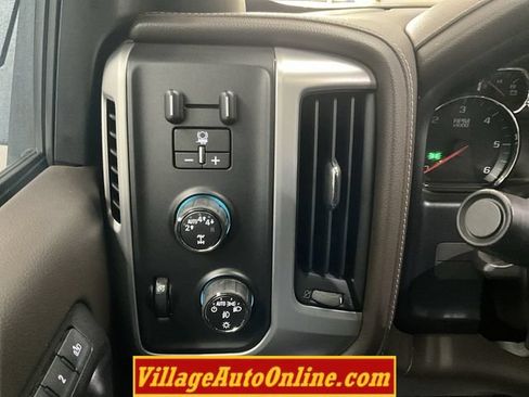 Used 2018 GMC Sierra 1500 SLT AWD/4WD image 25