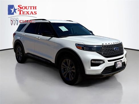 Used 2023 Ford Explorer XLT w/ Equipment Group 202A image 1