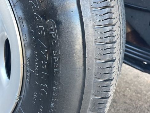 Used 2023 Chevrolet Express 2500 w/ Driver Convenience Package image 22