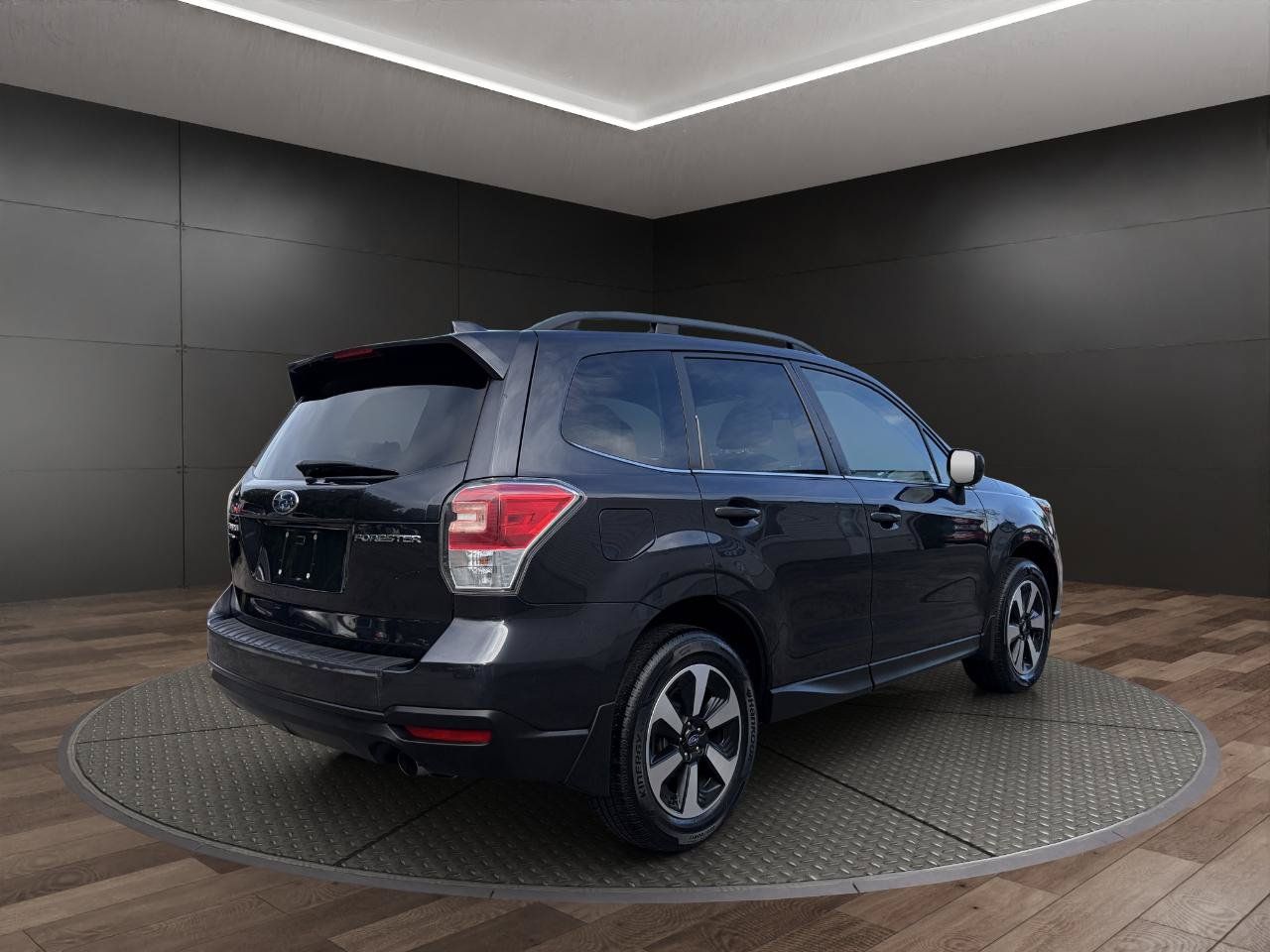 Used 2018 Subaru Forester 2.5i Limited AWD/4WD image 8