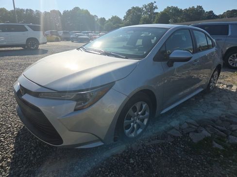 Used 2024 Toyota Corolla LE FWD image 1