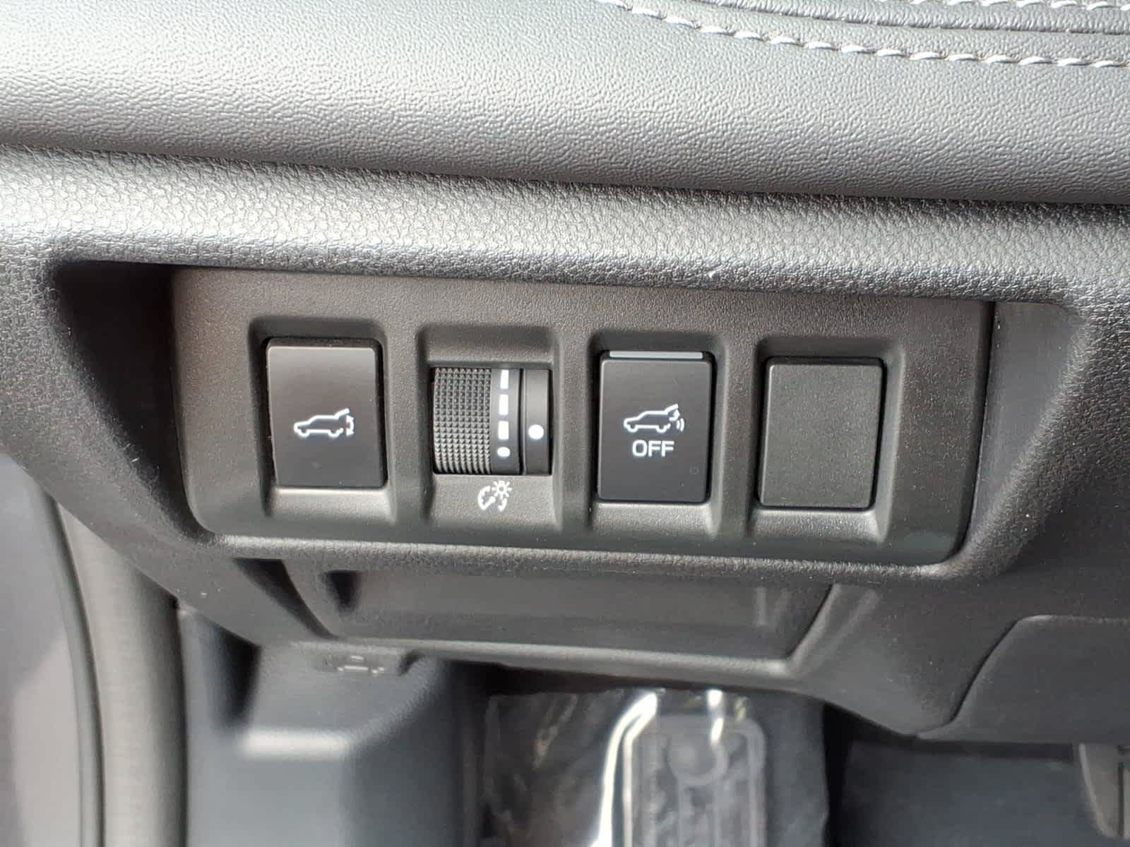 Used 2023 Subaru Outback Touring XT AWD/4WD image 32