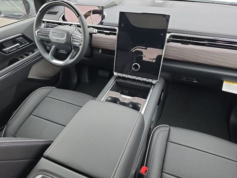 New 2025 GMC Sierra EV Denali image 29