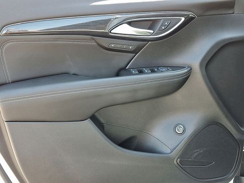 Used 2023 Buick Envision Essence AWD/4WD image 13