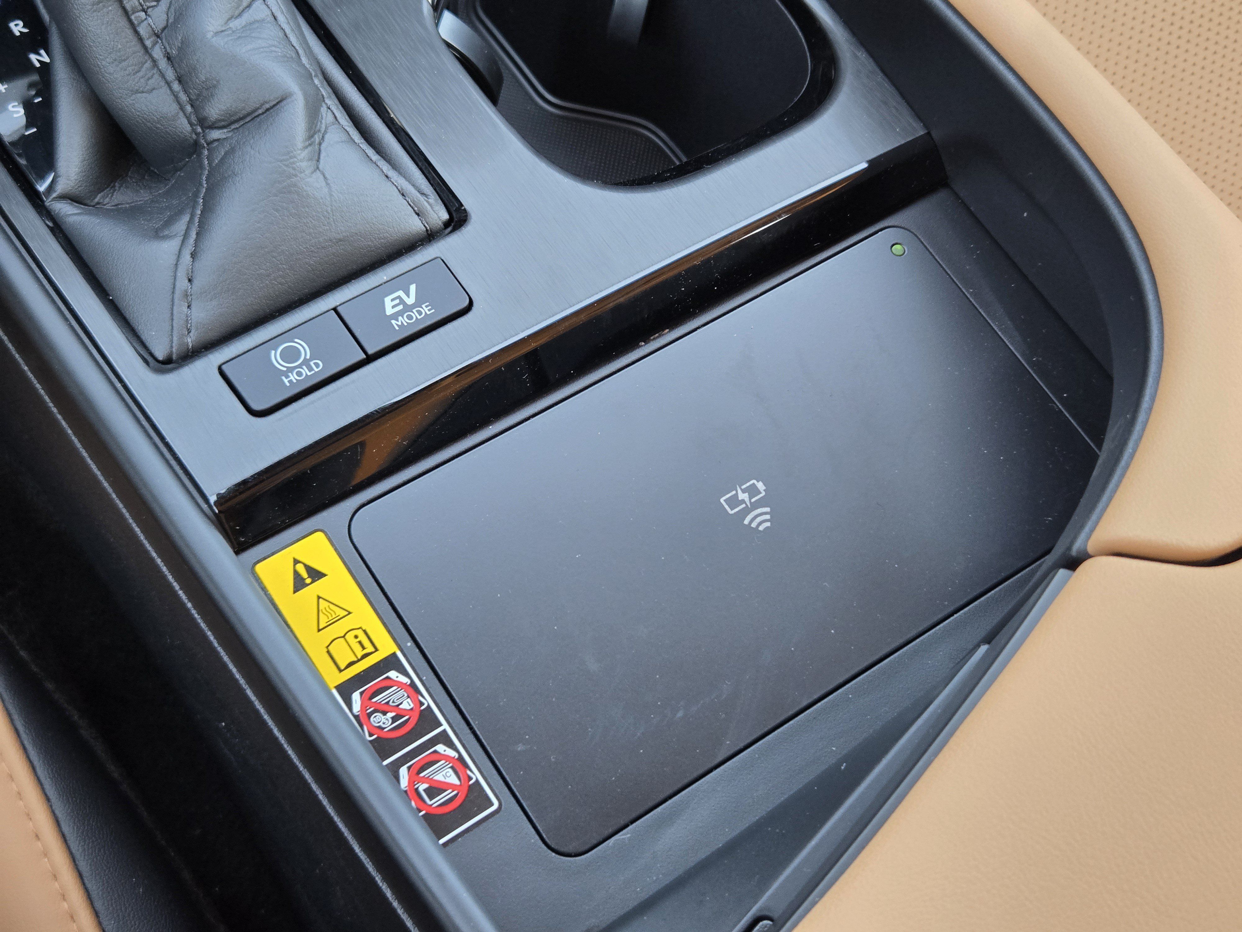 Used 2025 Lexus ES 300h w/ Premium Package FWD image 26