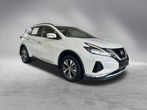 Used 2019 Nissan Murano SV FWD image 2