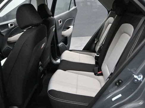 New 2026 Hyundai Venue SEL FWD image 15