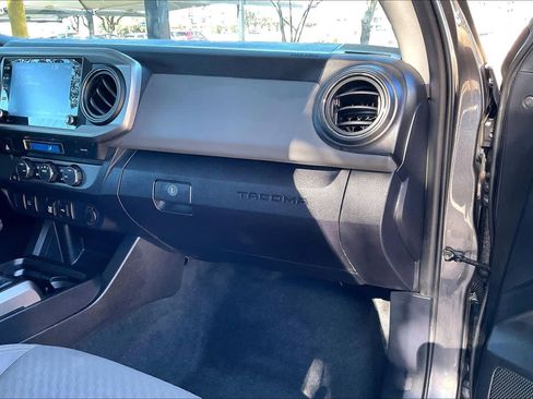Used 2021 Toyota Tacoma SR5 image 15