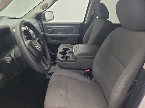 Used 2019 RAM 1500 Classic SLT image 17