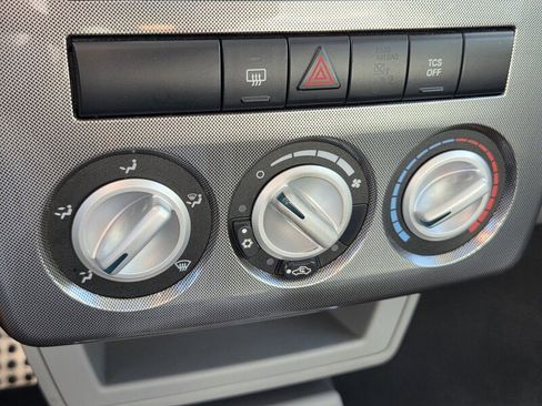 Used 2006 Chrysler PT Cruiser GT image 19