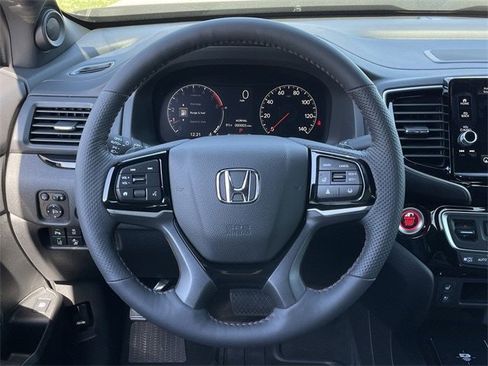 New 2026 Honda Ridgeline Black Edition image 11