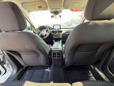 Used 2024 Ford Escape Active image 14