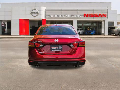 New 2026 Nissan Altima 2.5 SR FWD image 4