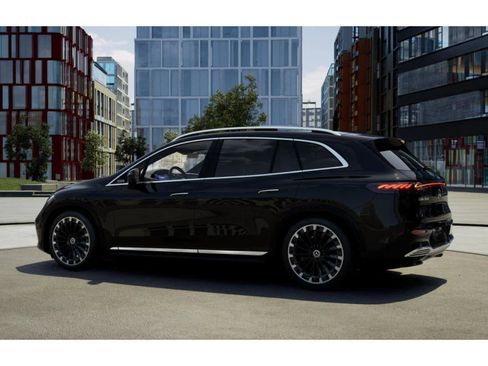 New 2026 Mercedes-Benz EQS 550 4MATIC SUV image 30