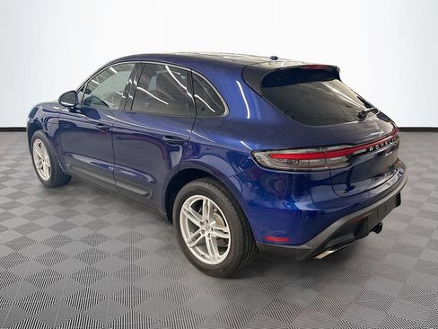 Used 2022 Porsche Macan AWD/4WD image 6
