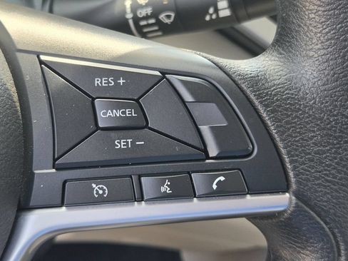 Used 2025 Nissan Altima 2.5 SV FWD image 22