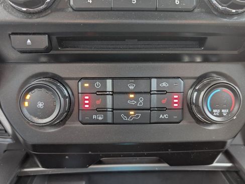 Used 2017 Ford F150 XLT w/ Equipment Group 302A Luxury image 25